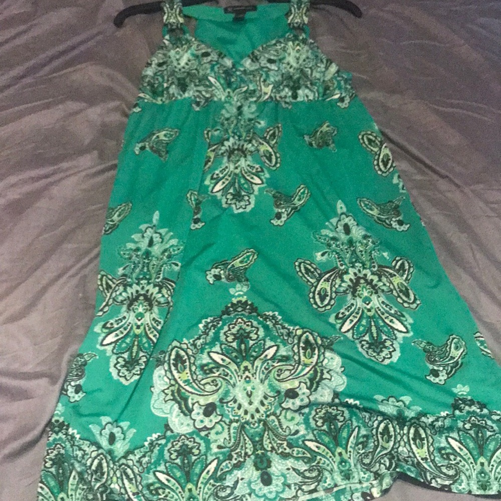 green spring dress with paisley print